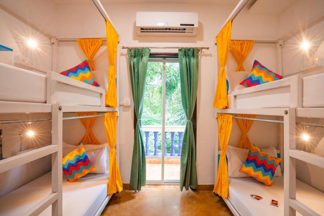 Gostops Plus Goa Vagator Старый Гоа Экстерьер фото